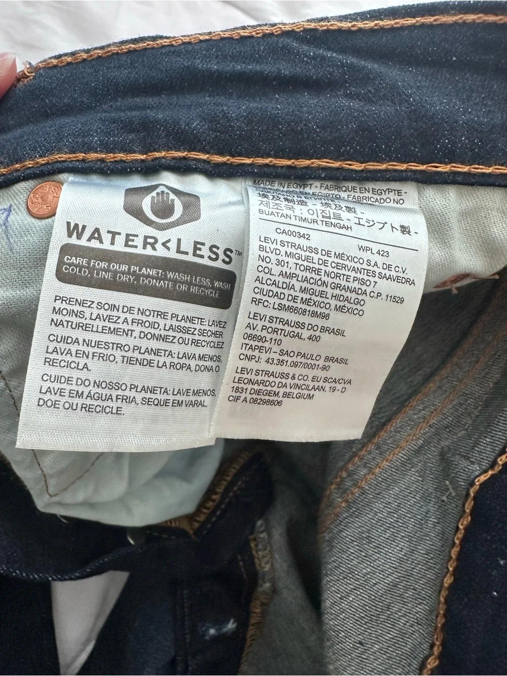 Levi's Straight-Leg Jeans Waist 35 Length 34 - Picture 6 of 8